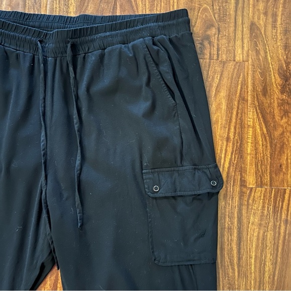 Torrid Relaxed Fit Jogger High-Rise Cargo Pocket Black Pant size 3 - Picture 4 of 8